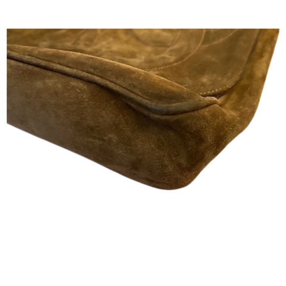 Chanel suede crossbody messenger bag with tassel. Preloved good condition. - Picture 3 of 7